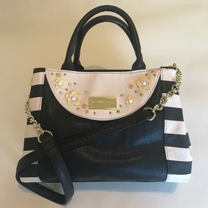 Betsey Johnson Pushing daisies satchel